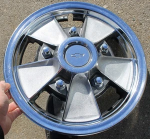 Chevrolet Chevelle Malibu SS Camaro Z/28 Impala Nova 14" Mag Wheel Style Hubcap - Picture 1 of 18