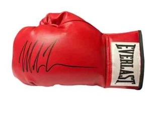 Mike Tyson 'Iron Mike' CABRA Boxeador Peso Pesado Firmado Everlast Guante de Boxeo + Certificado de Autenticidad - Imagen 1 de 2