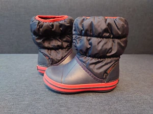 Crocs gefütterter Gummistiefel Winterstiefel Größe C9/25-26 - Wasserdicht Blau - Bild 1 von 4