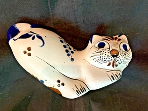 MEXICAN POTTERY STRETCHING CAT HAND PAINTED ARTIST SIGNED FOLK ART 5.25" - Picture 1 of 6