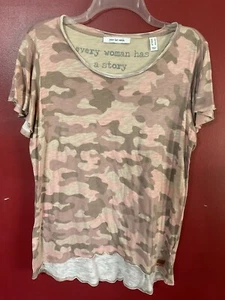 Peace Love World Womens Pink Taupe Camo T Shirt Top Tunic Size Small - Picture 1 of 5