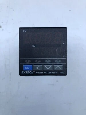 EXTECH 48VFL 1/16 DIN Temperature PID Controller with One Relay Output - Image 1 of 3