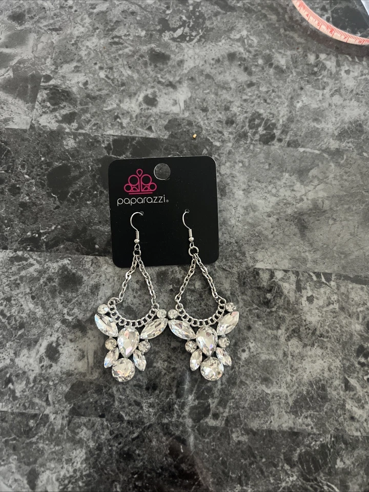 PENDIENTES DE DIAMANTES DE IMITACIÓN EN TONO PLATA MODA PAPARAZZI JOYAS COLGANTES NUEVOS Foto 1 de 1