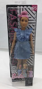 Barbie Fashionistas Puppe #95 Denim Rüschen Kleid rosa Haar S beschädigte Box FJF55 - Bild 1 von 11