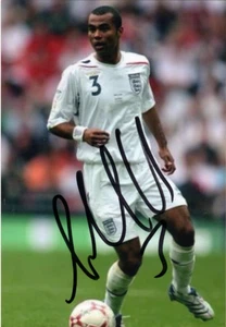 ENGLAND, CHELSEA & ARSENAL: ASHLEY COLE SIGNED 6x4 ACTION PHOTO+COA - Picture 1 of 1