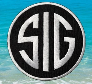 🔥NOS Sig Sauer Embroidered Iron On Patch 3.5” Pistol Rifle Firearm Gun 9mm 5.56 - Picture 1 of 5