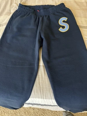Pantalones deportivos Supreme con logotipo S azul marino (PS25) nuevos talla S **RAROS SUPREMOS** Foto 1 de 4