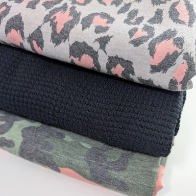 Paquete de tela tejida - Destash personal 7,5 yardas Foto 1 de 4