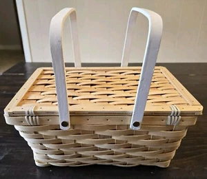 Picnic Basket With White Handles Decor - Picture 1 of 8