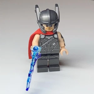 Lego Marvel Super Heroes Thor Ragnarok, Thor - Red Cape, Helmet sh409 76084 - Picture 1 of 1