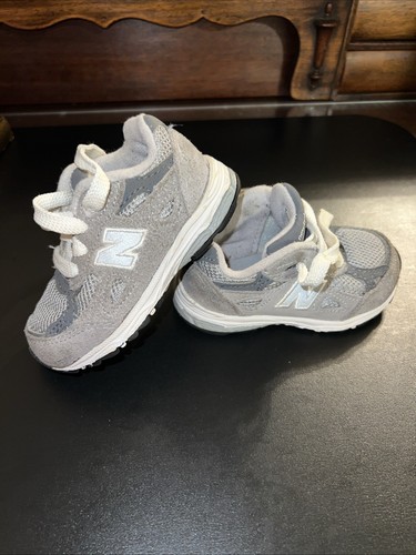 S32 New Balance 990 Sneakers Casual Grigio KJ990GRI Scarpe Bambino Taglia 4