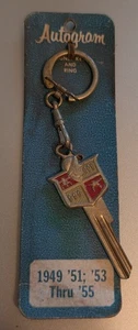 Vintage 49,51,53,54,55 Plymouth Rohling Schlüsselanhänger, ungeschnittener Schlüsselring / Kette auf Karte - Bild 1 von 3
