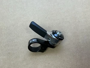 SunRace M90 Thumb Shifter Right Side 8 Speed MTB/Touring/Rivendell - Picture 1 of 10