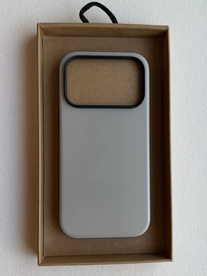 Funda NOMAD Moderna DuraBack Gris Lunar Para iPhone 17 Pro Foto 1 de 4