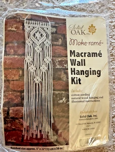 NEU MASSIVE EICHE MAKE-RAME MAKRAMEE WANDBEHANG KIT FERTIG GRÖSSE 5" X 22" (10) - Bild 1 von 5