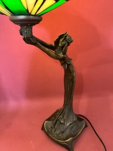 außergewöhnlich schöne Jugendstil Tischleuchte Bronze patiniert Figurenlampe - Bild 1 von 18
