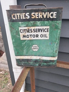 Vintage Cities Service Motor Oil 2 Gallon Can.   - Picture 1 of 6
