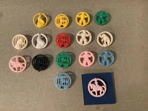 Assorted Lot of Goofy Realistic Vintage Circus Plastic Buttons - Picture 1 of 7