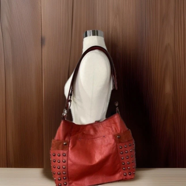 Bolso de Hombro Hobo de Cuero y Gamuza Rojo B. Makowsky Cartera Leopardo Oro Rosa Tachuelas Foto 1 de 4