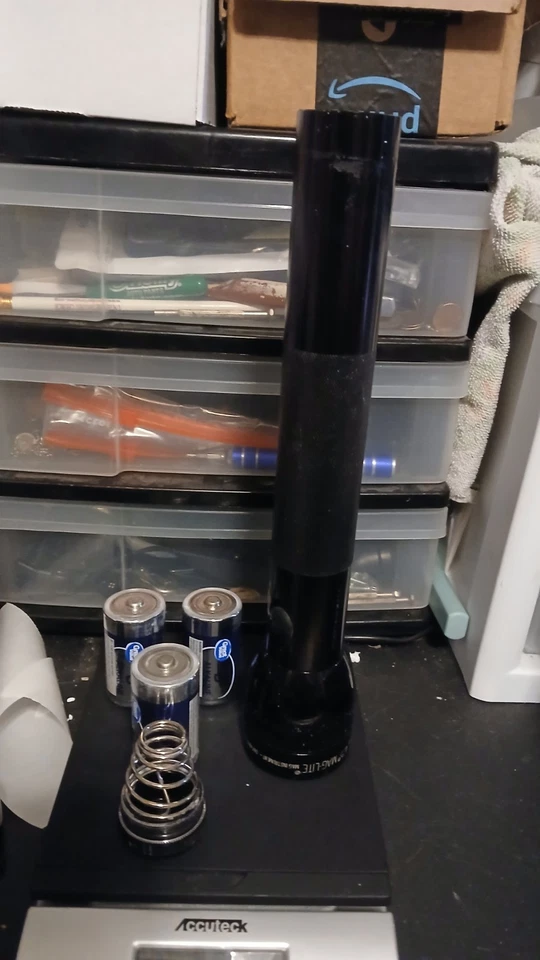 Linterna Mag-Lite De Colección 12 1/4" Celda 3D Negra Probada Y Funciona Foto 1 de 4