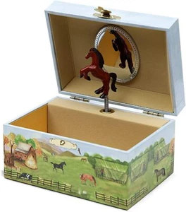 Enchantmints Country Hourse Boys Jewerly Box Spins to "In the Good Old Summer - Picture 1 of 1