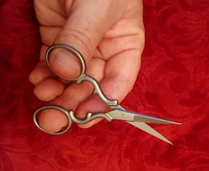 Gingher Model G-3GS Pewter Fleur-de-Lis Embroidery Scissors (FREE SHIPPING) - Picture 1 of 4