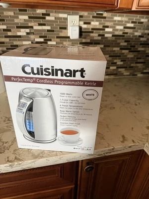 NIB 🎄 GIFT! Cuisinart Perfect Temp Cordless Electric Kettle, 1.7 Liter - Image 1 of 4
