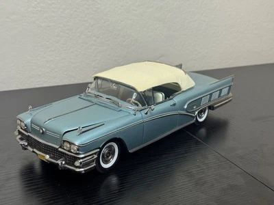 Sun Star 1:18 1958 Buick Limited Cerrado Convertible Platino Plata Niebla RARO. Foto 1 de 4