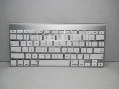 Apple Model #A1314 Magic Keyboard Excellent Condition Bluetooth - Image 1 of 4