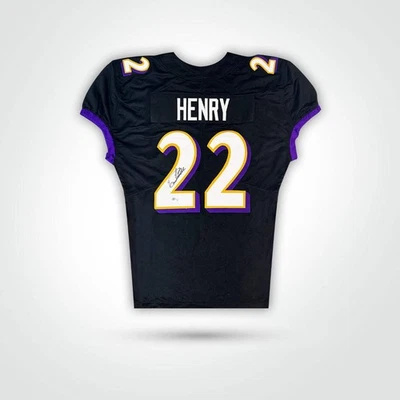 Camiseta de fútbol estilo profesional firmada por Derrick Henry Foto 1 de 3