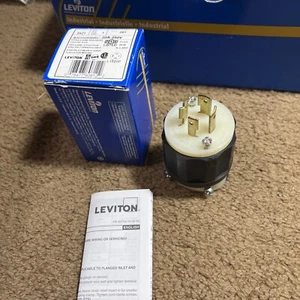 Leviton 2421 Grounding Locking Plug 20 Amp 250V 3 Pole 4 Wire NEMA L15-20P - Picture 1 of 9