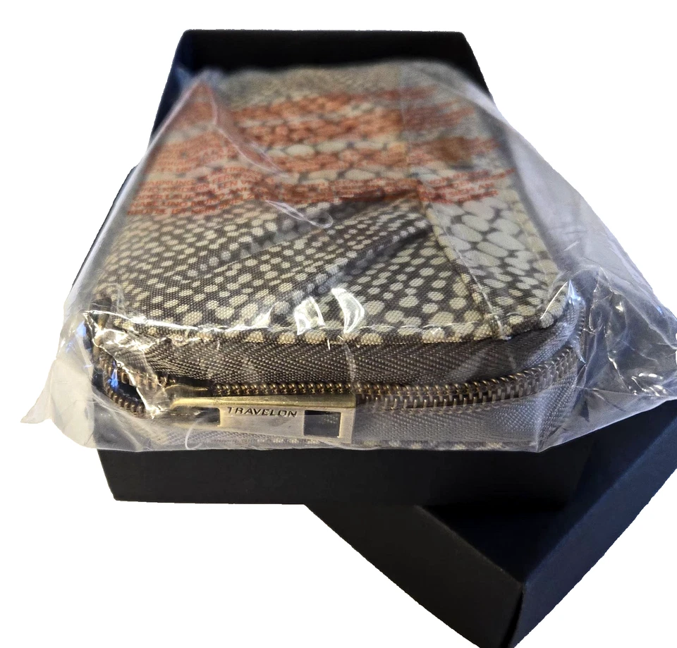 Travelon RFID Block女式7英寸钱包爬行动物印花 — 第 1/4 张图片