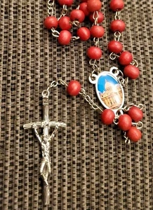 Papa Francisco Rosenkranz Set Heilige Medaille Silber Kruzifix Vatikan Box Kreuz Perlen - Bild 1 von 10