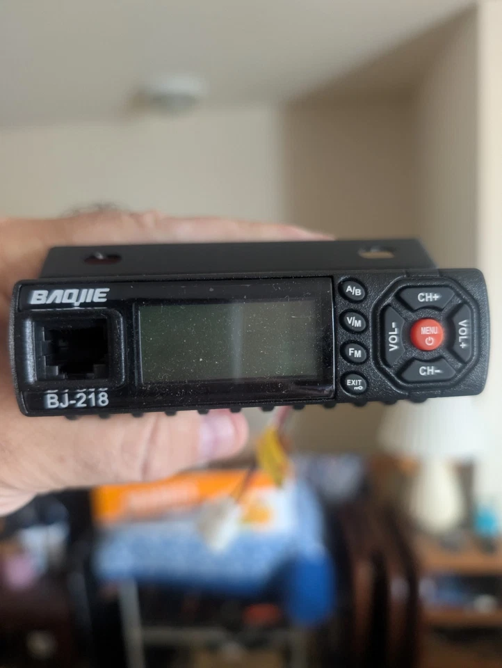 37 Watt Repeater with Amp/Mobile Unit & Repeater Surecom Sr- 112 plun-n-play - Image 1 of 4