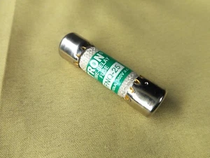 BUSSMANN FNQ-25, fusibile 25A, ritardo di tempo (NOS) - Foto 1 di 1