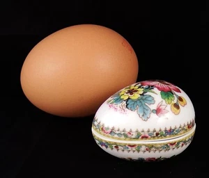 Miniature Coalport Ming Rose Egg Trinket Box - Foto 1 di 4