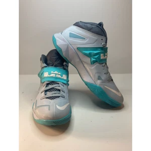 Nike Mens Zoom Soldier 7 Basketball Shoes Gray 599264-402 2013 Lace Up 8M - Picture 1 of 7