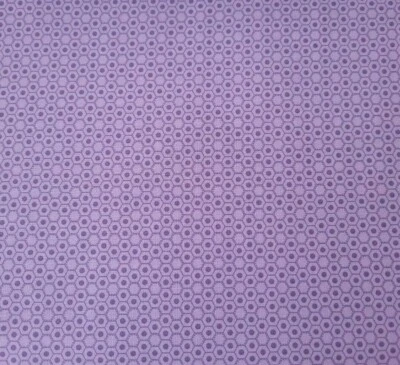 Básicamente abrazos por Helen Stubbings P&B textiles lavanda panal hexie Foto 1 de 3