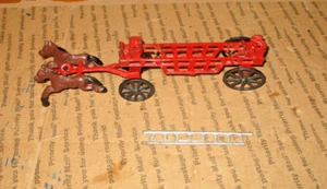 Antique Cast Iron Toy Horse Drawn Hook & Ladder Fire Wagon w/ Ladder 1900-1920 - Picture 1 of 6