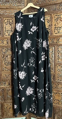 Vestido Studio Easy 24W Negro Rosa Floral Gasa Foto 1 de 4