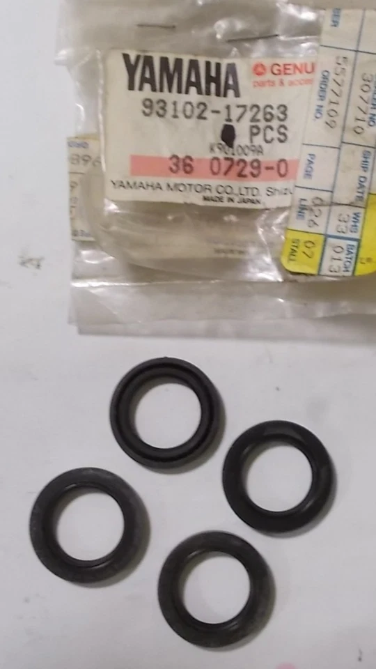 QTY-4 1982-15 雅马哈 XT125 YFM700 YTZ250 油封(SD 型)OEM 93102-17263(HSP11) — 第 1/1 张图片