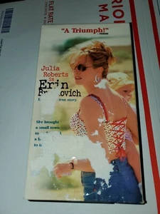 Erin Brockovich (VHS, CC) Julia Roberts  - Picture 1 of 3