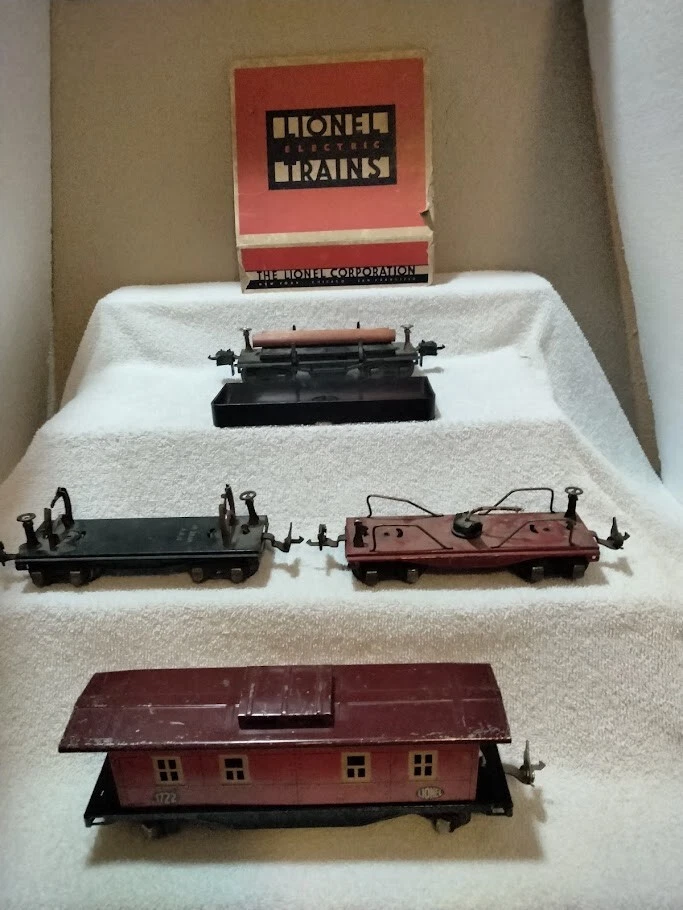 O Gauge Pre War Lionel Tin  Metal # 3651 Log, 1722 Caboose, 620 Light, 809 Dump - Image 1 of 4