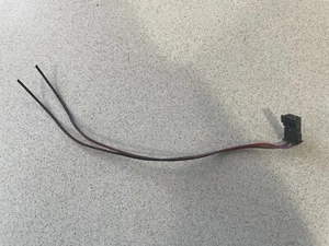 2000-2006 BMW X5 E53 ~ INTERIOR LIGHT PLUG ~ 63316963194 ~ OEM PART - Picture 1 of 3