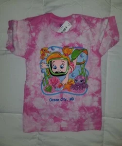 Nueva con etiquetas Camiseta Gráfica Pink Tye Dye Sunsations Ocean City, MD Mangas Cortas 4T - Imagen 1 de 4