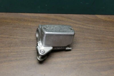 1994-1997 Honda Interceptor 750 Vfr750 Front Brake Master Cylinder  - Image 1 of 4