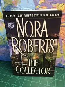 The Collector by Nora Roberts (2015, Trade Paperback) Book Mystery - Bild 1 von 6