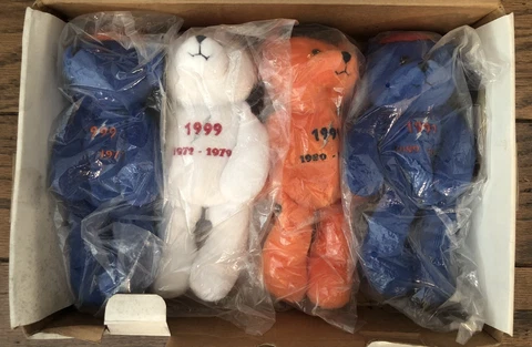 1999 Nolan Ryan Beanie Babies Set Of 4 Mets, Angels, Astros, Rangers Cover