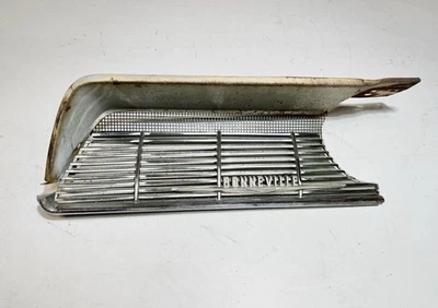 1961 Pontiac передняя решетка Bonneville Catalina, Ventura слева от водителя - Изображение 1 из 4