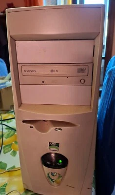 Pc Desktop Vintage AMD Sempron Lettore CD LG 1.8 GHz 1 GB Ram - 232 GB - Immagine 1 di 2